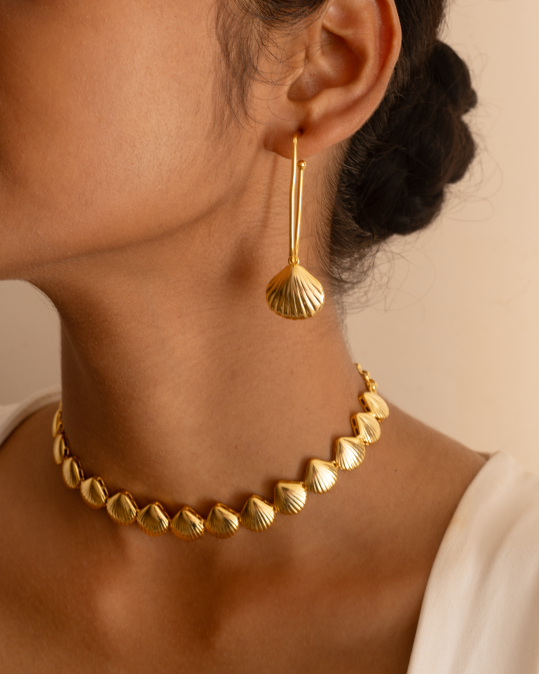 Echoes of Shells Necklace | Ocean Inspired Choker Necklace 