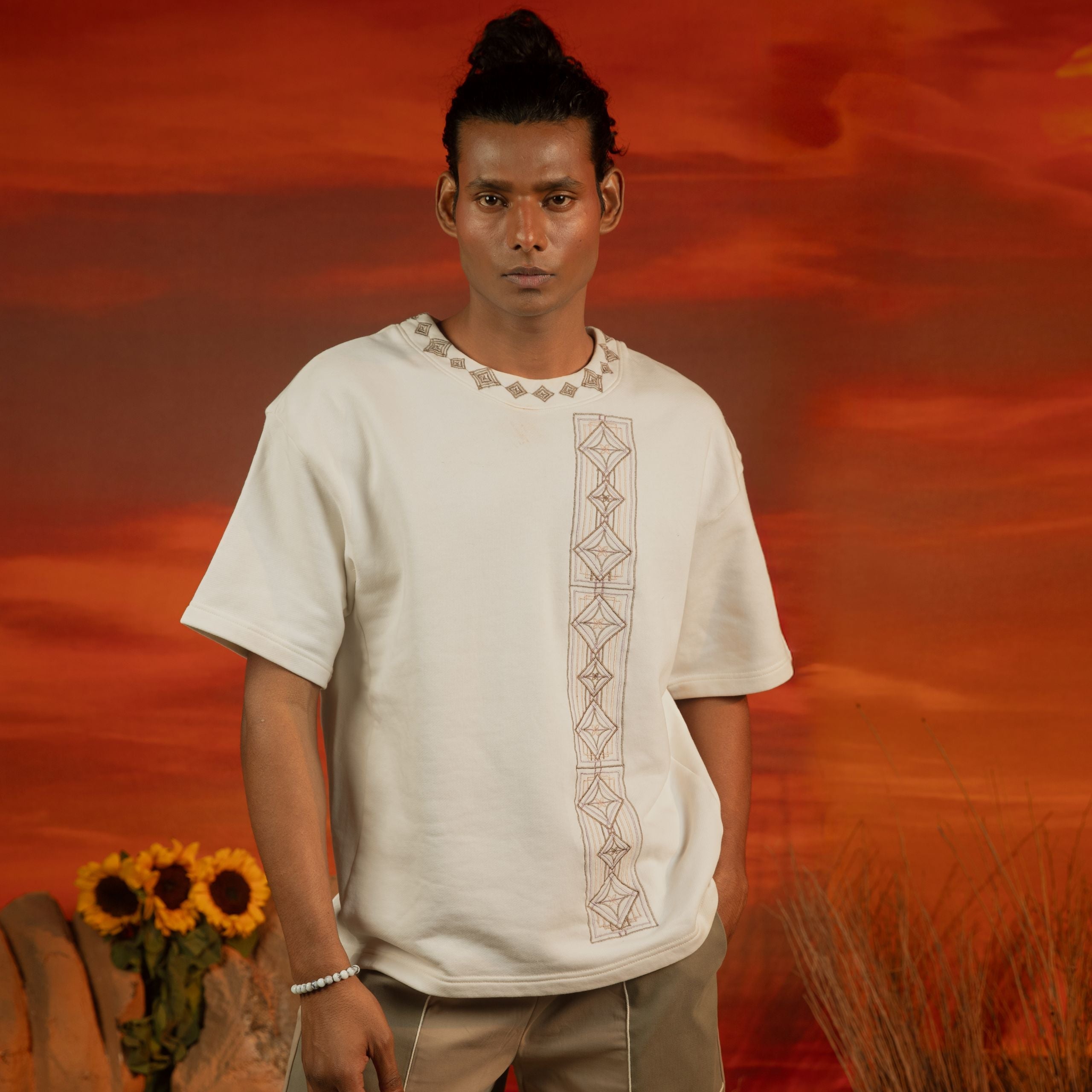 Alvo Embroidered Oversized Tshirt | Portuguese Azulejo Block Embroidery Vasavi