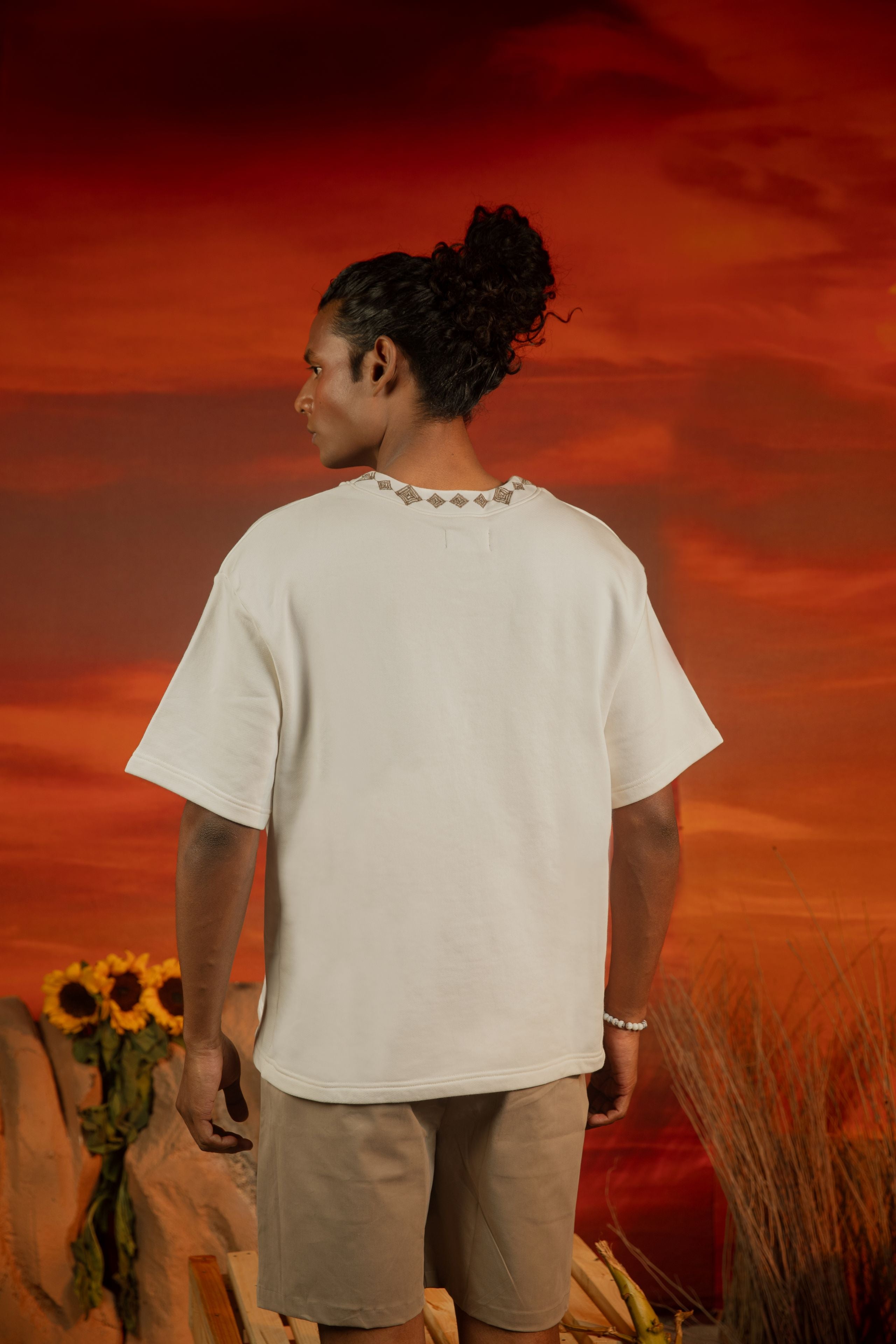 Alvo Embroidered Oversized Tshirt | Portuguese Azulejo Block Embroidery Vasavi